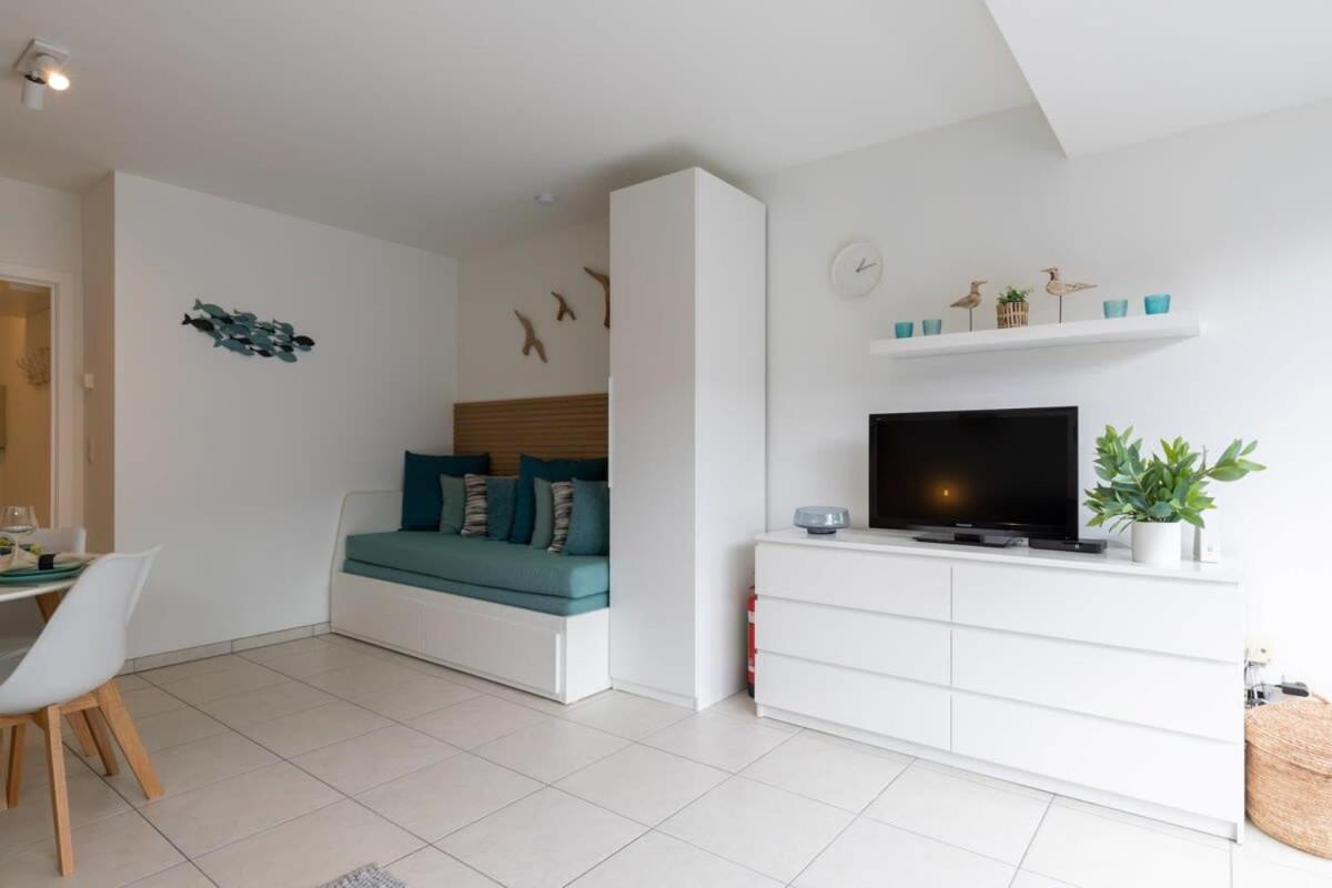 Ferienwohnung 'Blue Sea' - Studio In Ostend With Private Parking Exterior foto